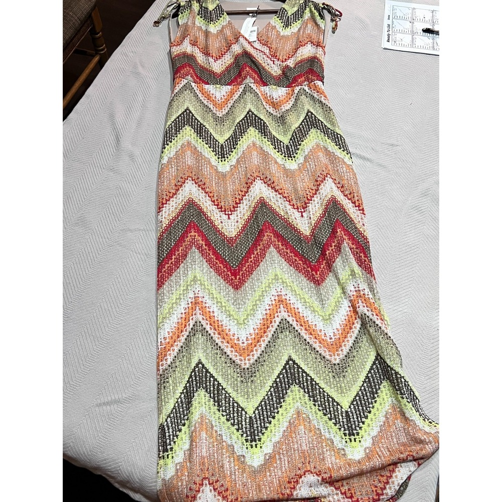 CHICO'S Cap Sleeve Surplice V-Neck Empire Maxi Dress Multi-Color Chevron Size 1